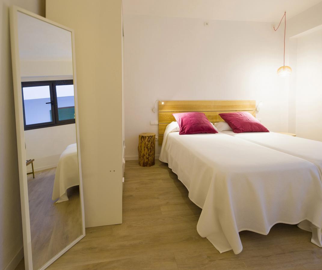 Cana Rita Apartamentos Sant Antoni de Portmany Dış mekan fotoğraf
